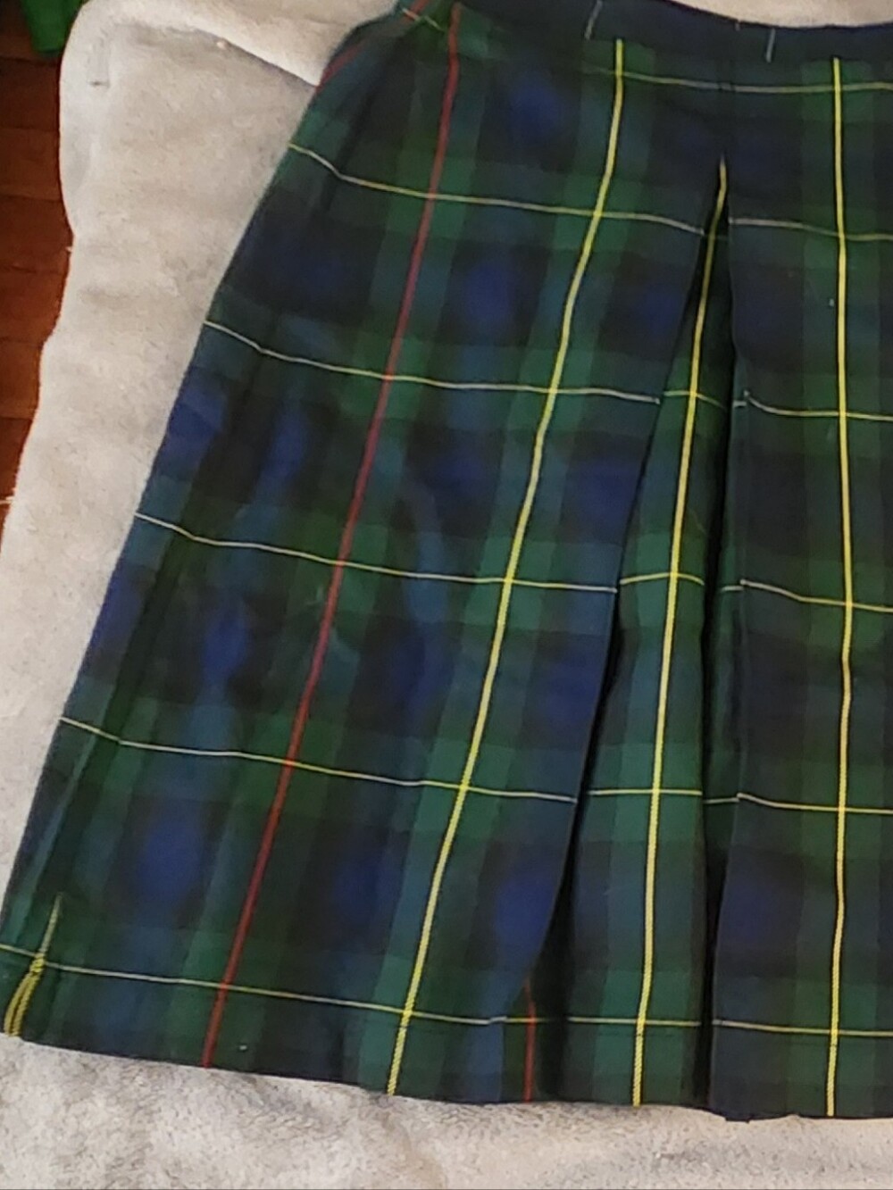 Lands' End Green and Navy Plaid Pleated A-Line Skirt